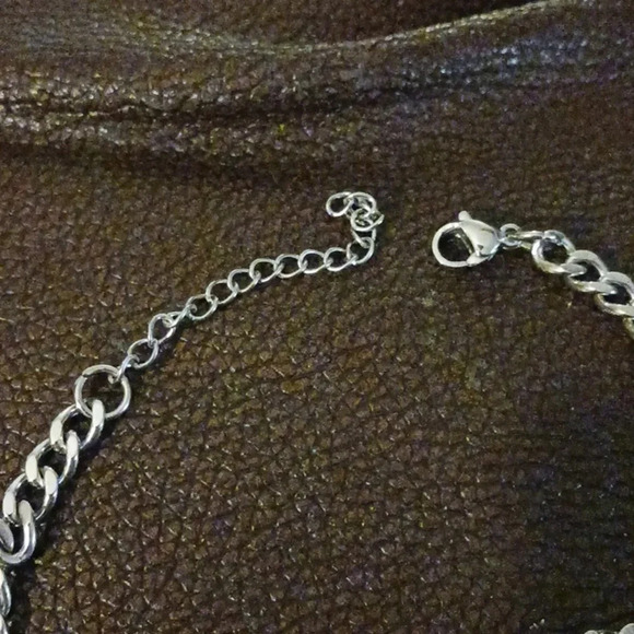 NIP Trendy Cuban Classic Stainless Steel 5mm Width Chain Bracelet - Picture 4 of 4